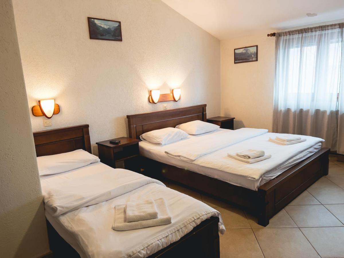 Hotel Zlatni Bor Žabljak Dış mekan fotoğraf